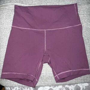 Wunder Train High-Rise Short 6"